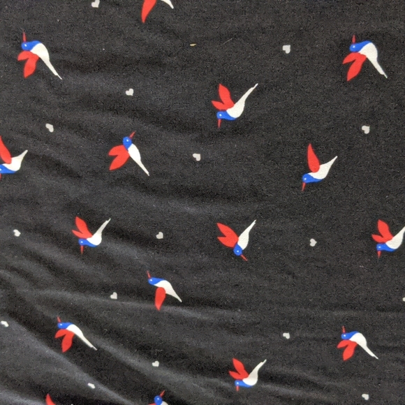 Torrid Bird Print Top - Picture 4 of 5